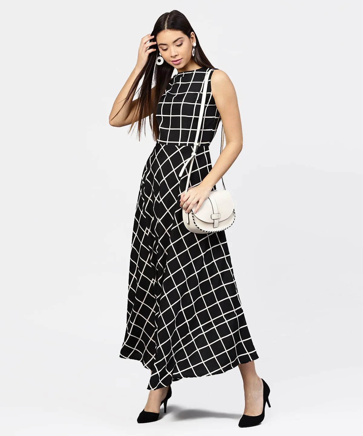 Black Check Sleeveless A-Line Maxi Dress With Slit On The Front