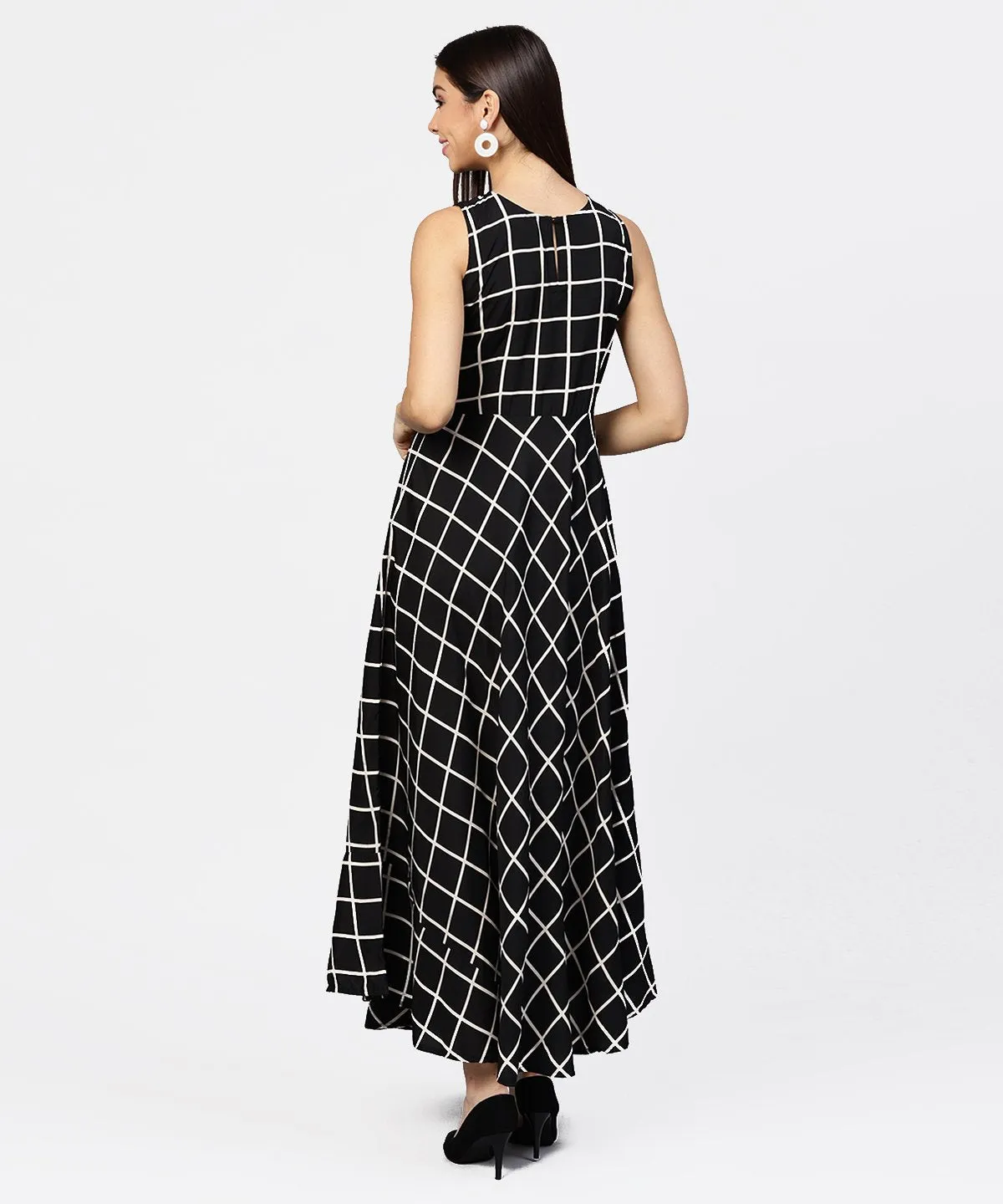 Black Check Sleeveless A-Line Maxi Dress With Slit On The Front