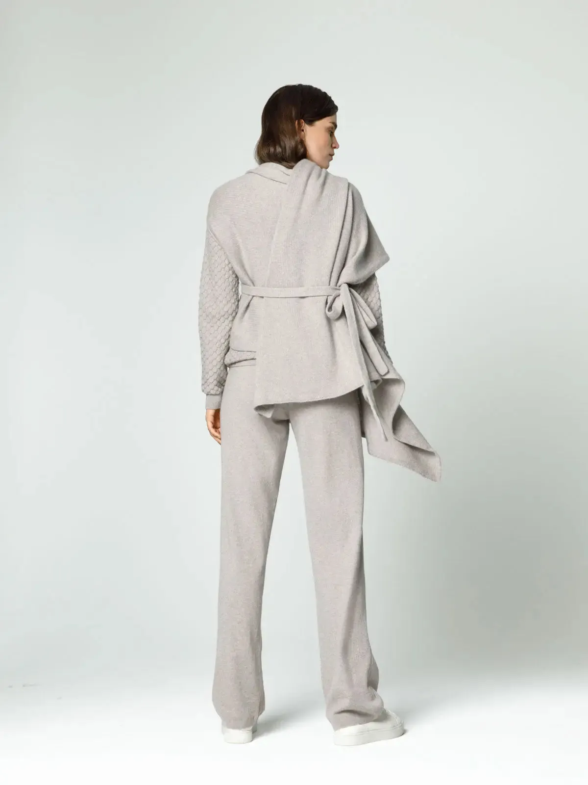 Cashmere cardigan with belt