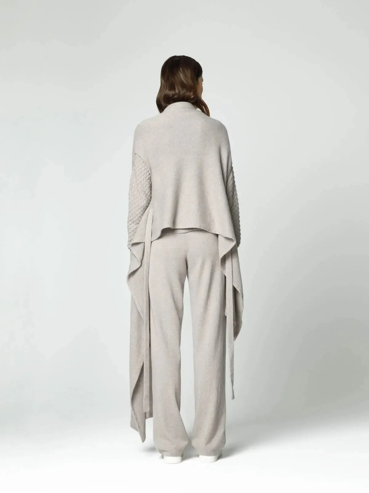 Cashmere cardigan with belt