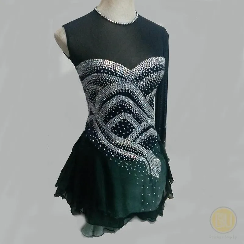 Competition Figure Skating Dresses Black with sleeves or sleeveless