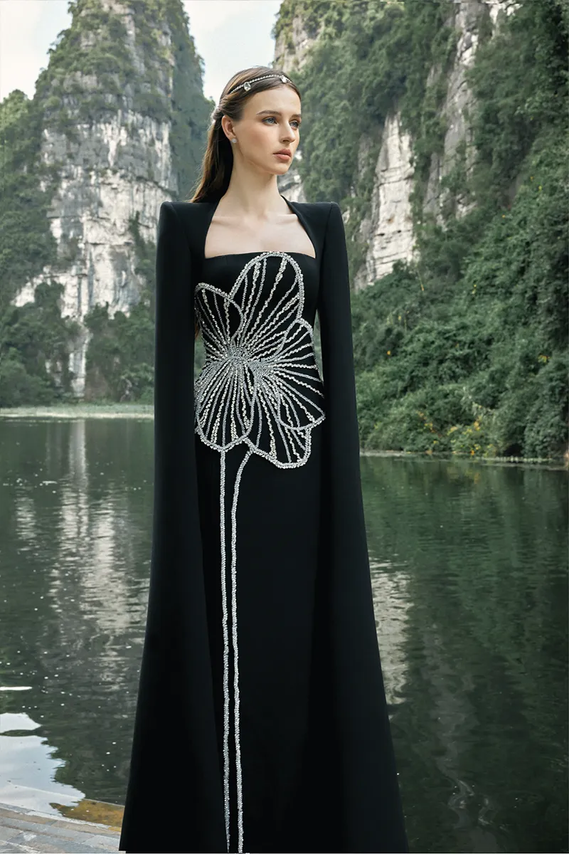 CRYSTAL FLORAL PATTERNED BLACK GOWN