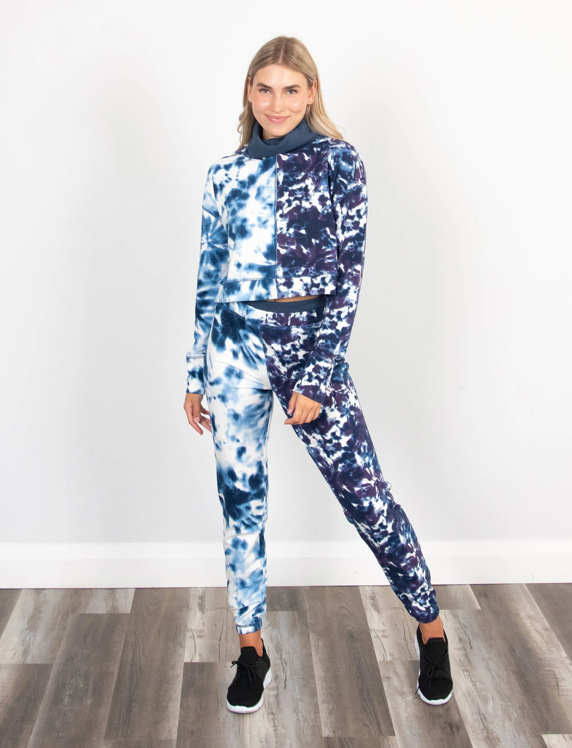 LADIES CROP HOODED SWEATSHIRT WITH RIB COLLAR
