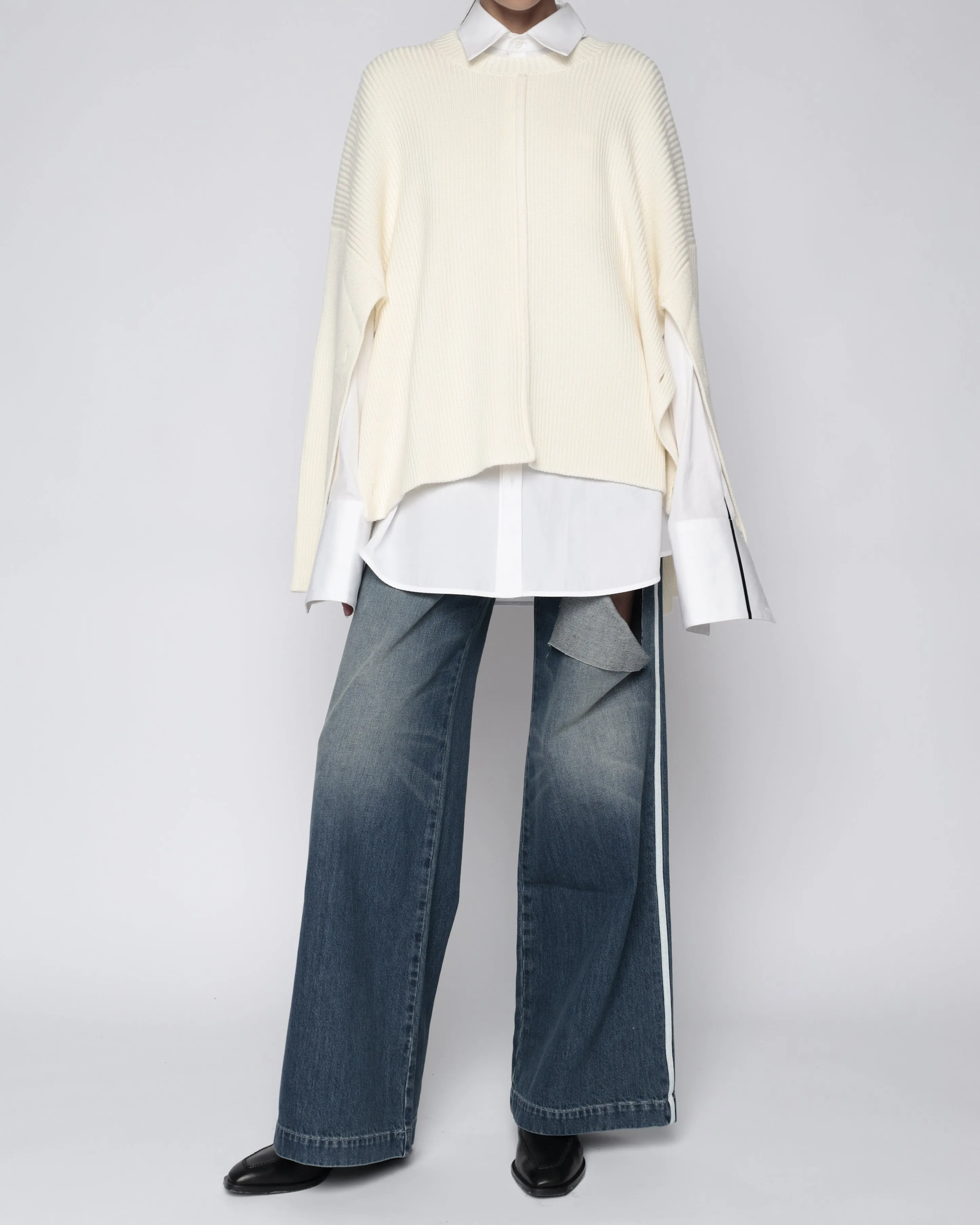 PD CAPE SWEATER