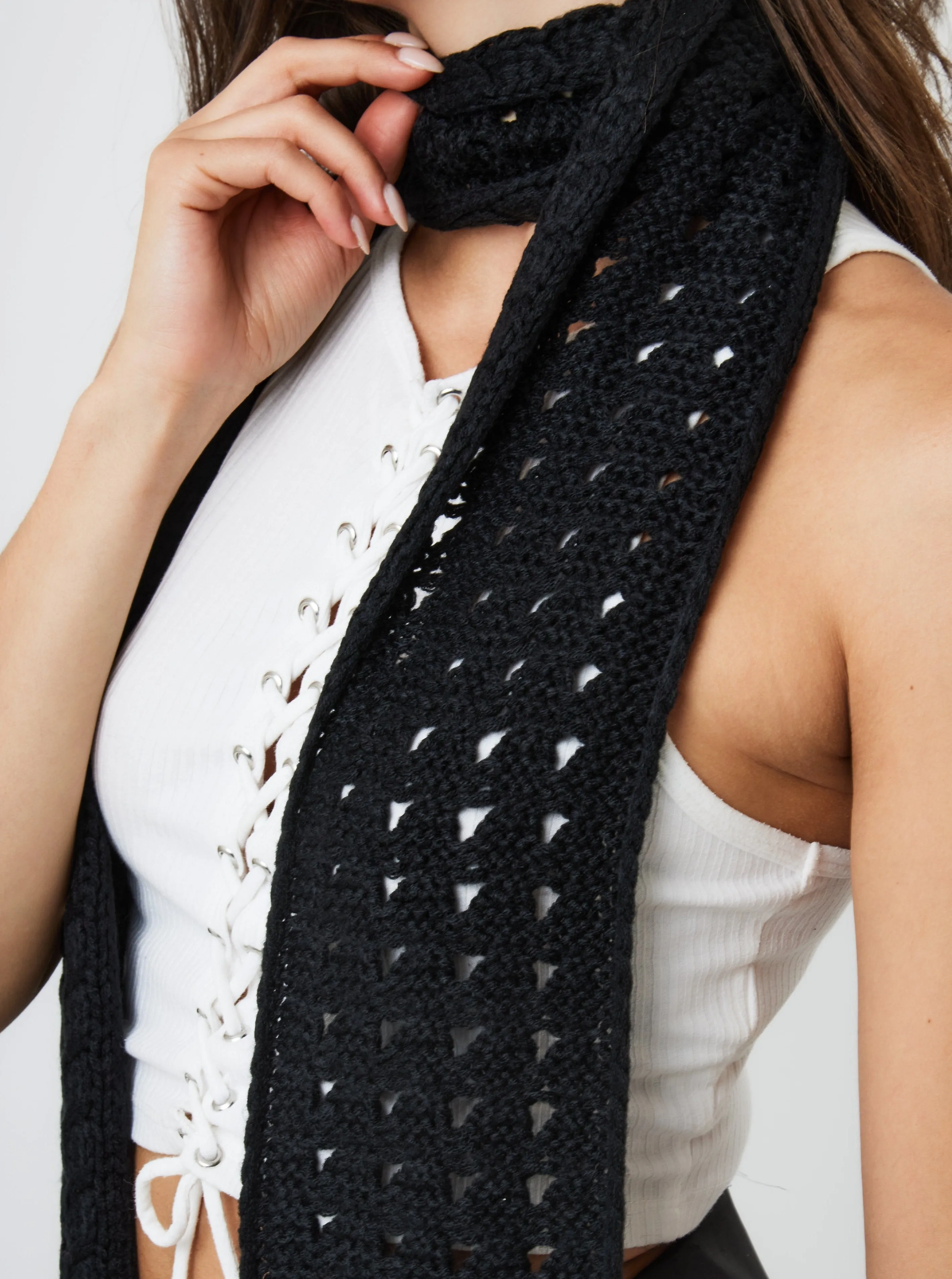 Skinny Crochet Knit Scarf in Black