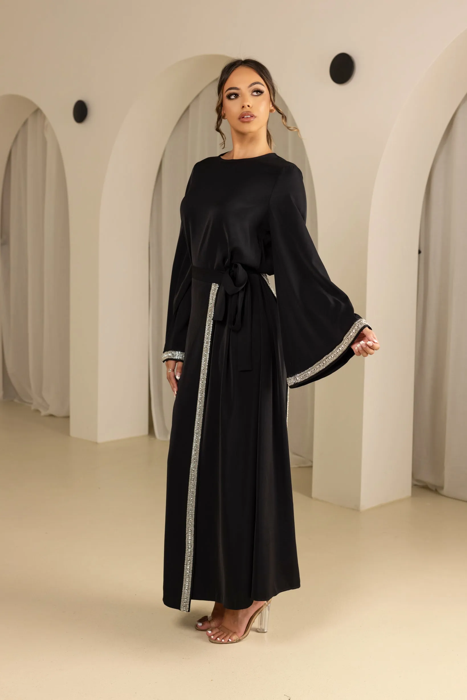 The Grand Tahani 2pc Detailed Dress