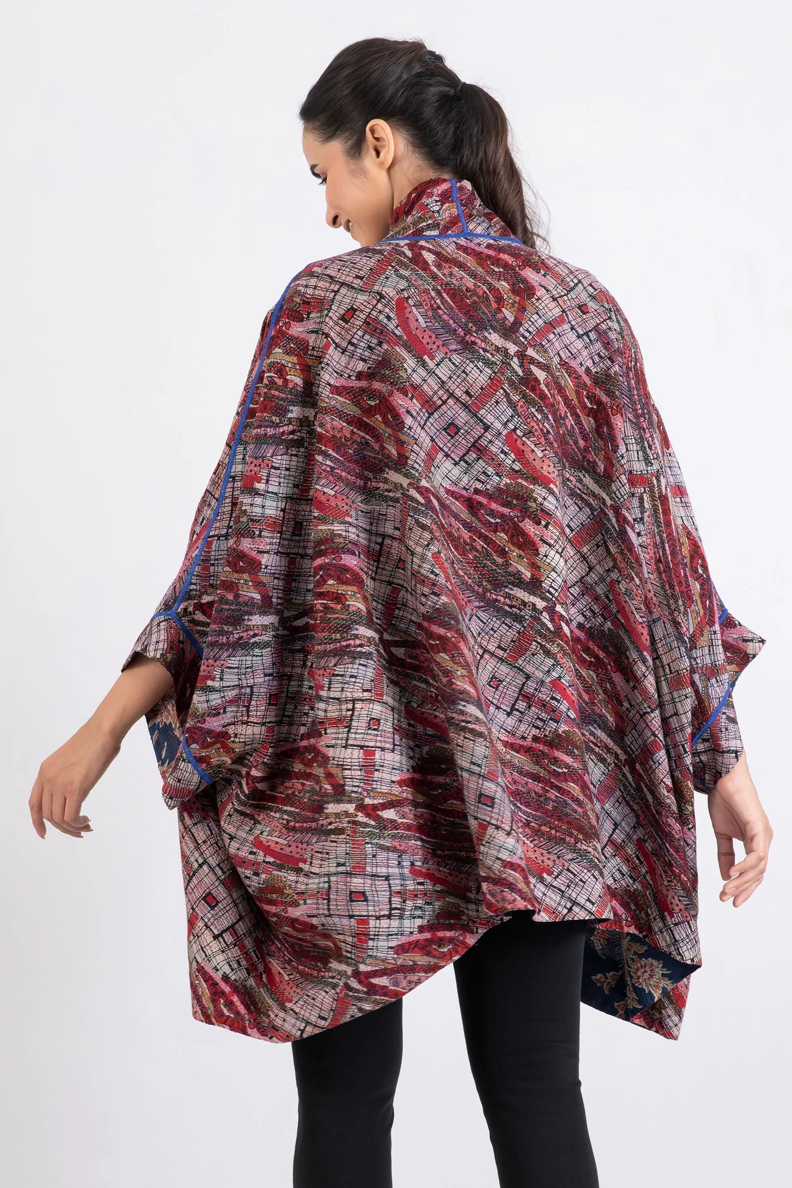 VINTAGE SILK GEORGETTE KANTHA DOUBLE COLLAR PONCHO