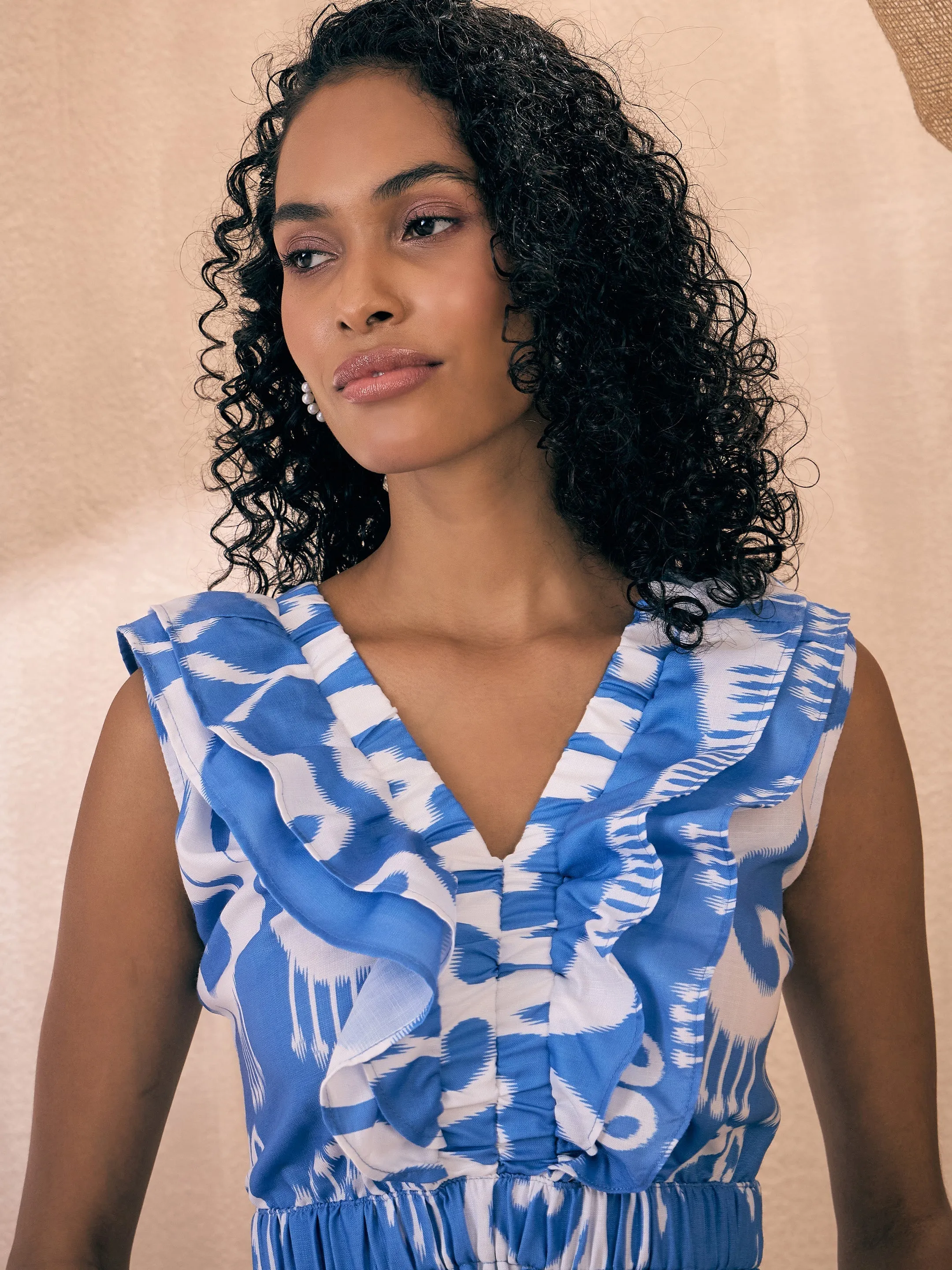 Women Blue & White Ikat Print Neck Ruffle Tiered Maxi