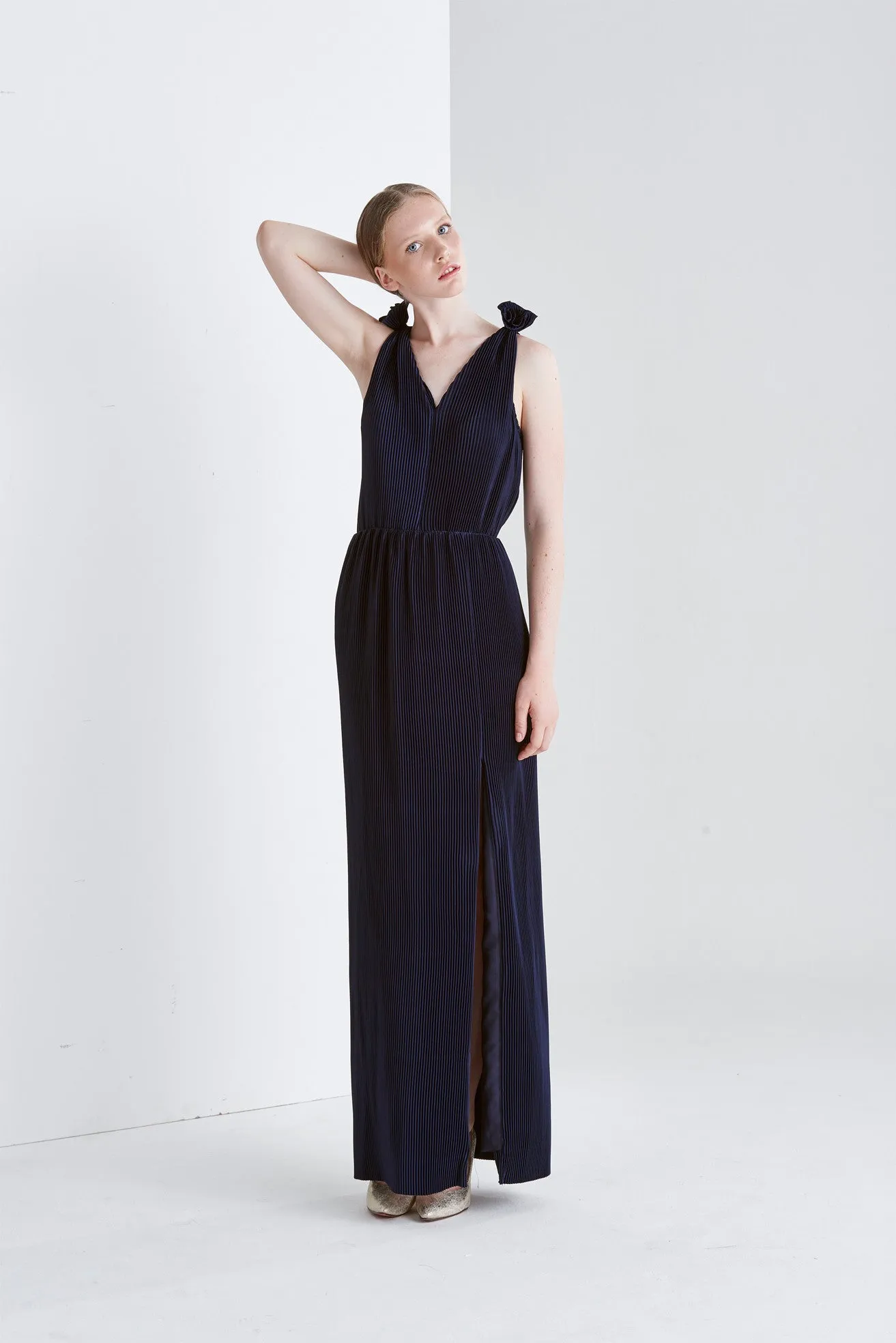 ZZ071512 Maxi Pleat Dress